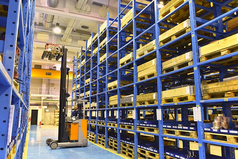 Hochregal-Lagerung